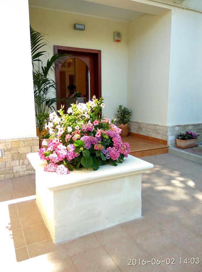 Bed and Breakfast Le Camelie Marina di Ginosa Exterior foto