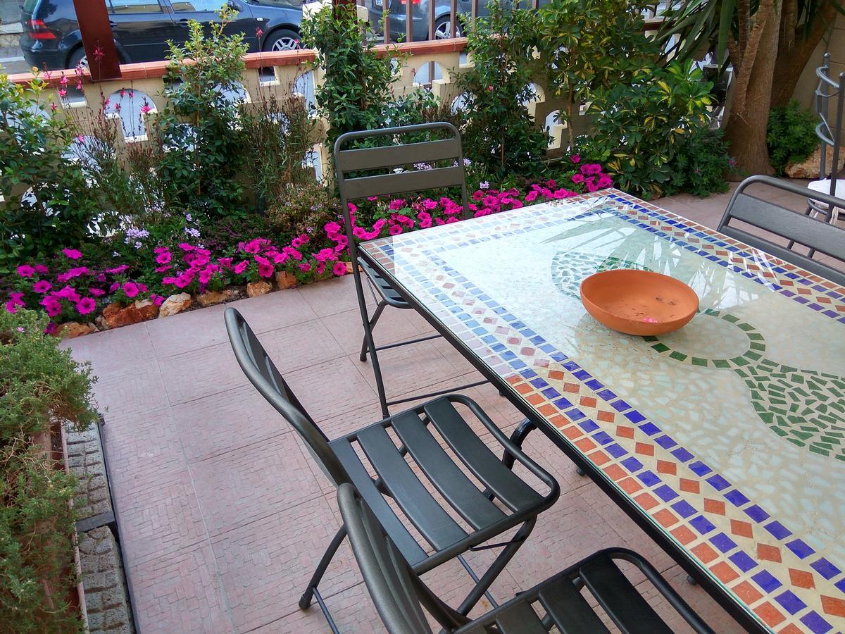 Bed and Breakfast Le Camelie Marina di Ginosa Exterior foto