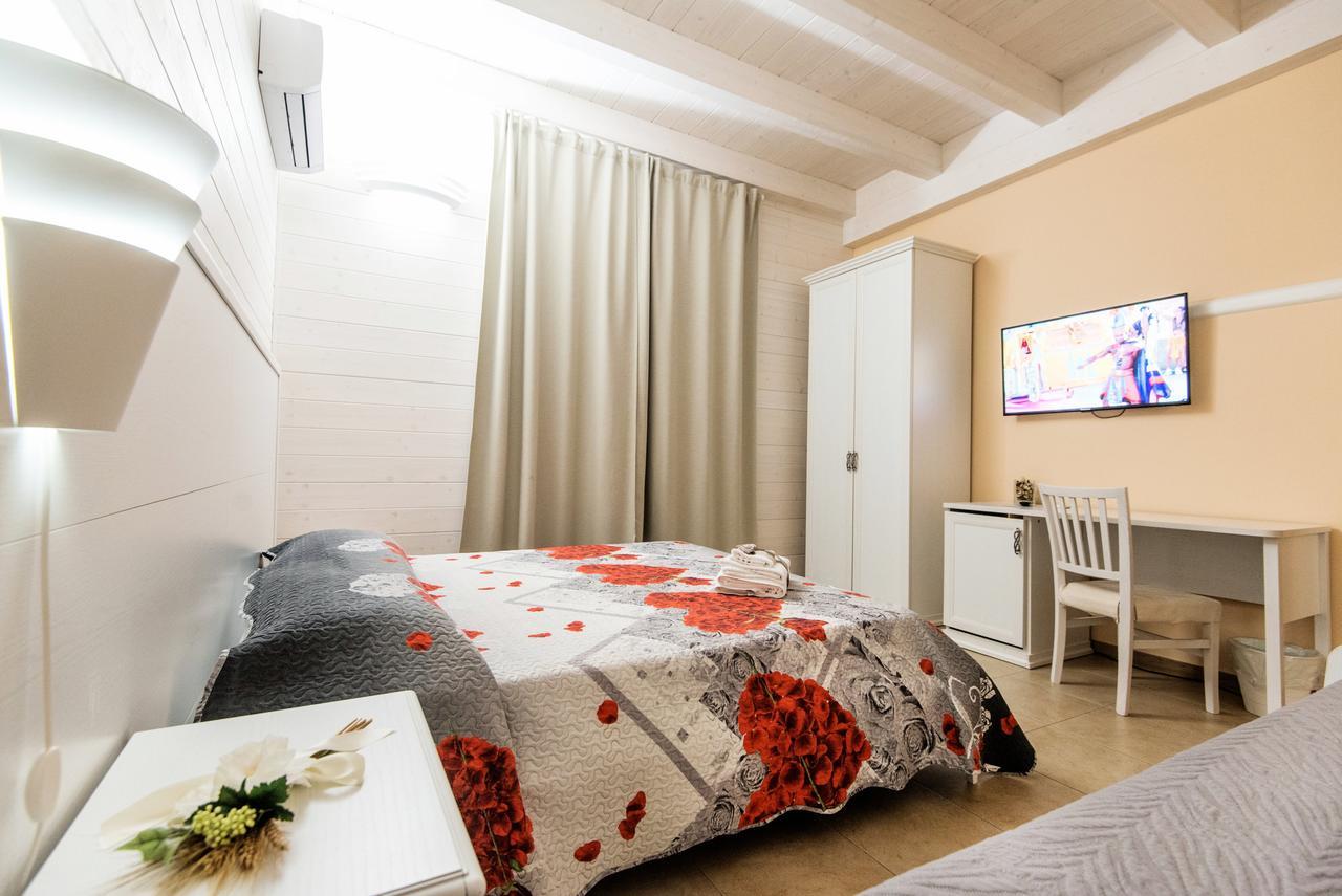 Bed and Breakfast Le Camelie Marina di Ginosa Exterior foto